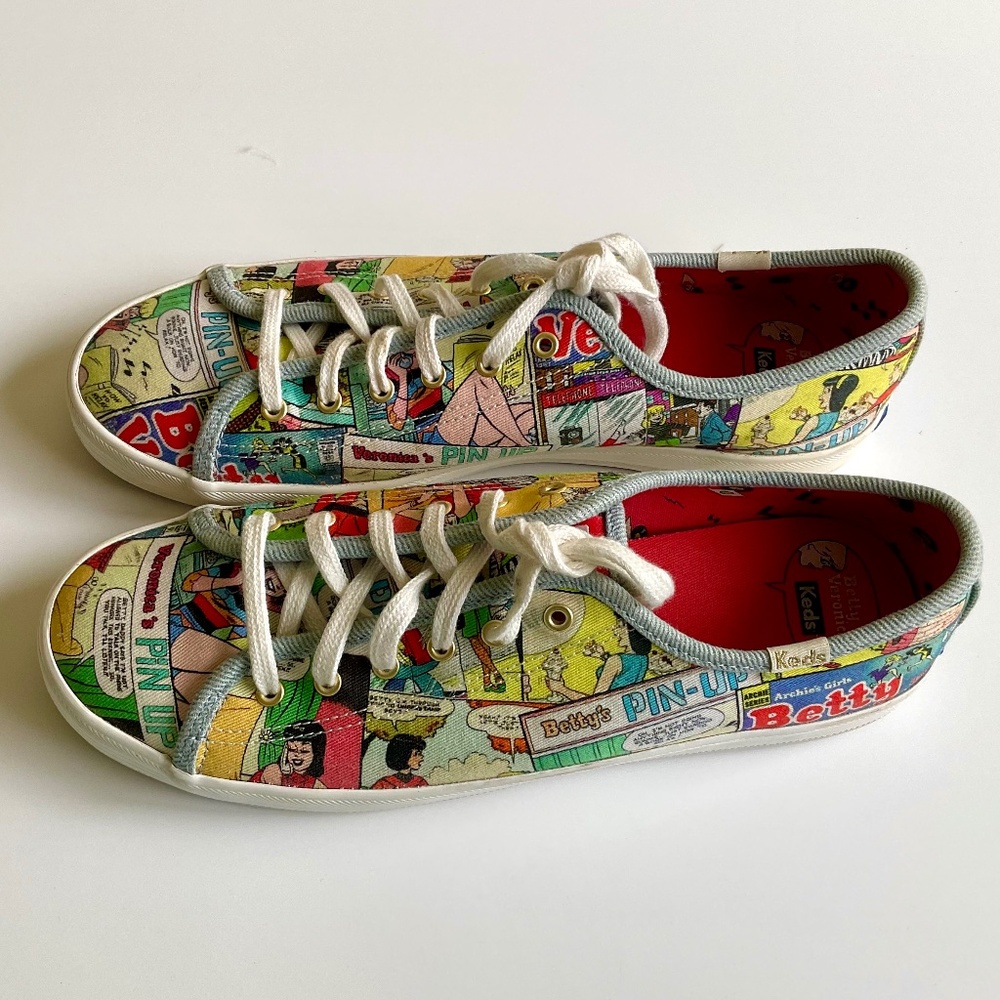 Keds × Betty & Veronica Archie Comics Strip Sneaker Size 9 - Picture 4 of 10